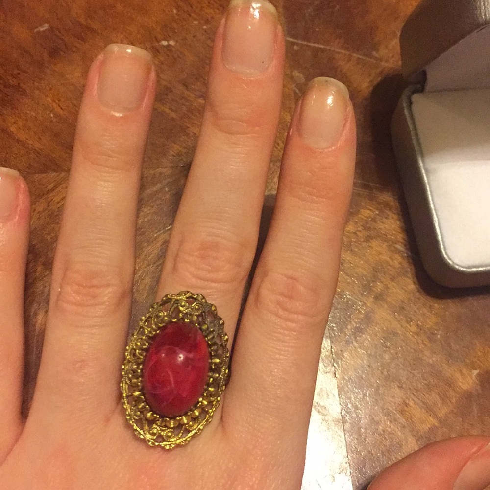 SOLD ON D POP Vintage ring